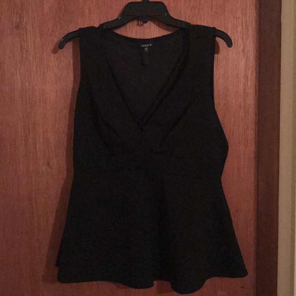 Sleeveless Dress Shirt